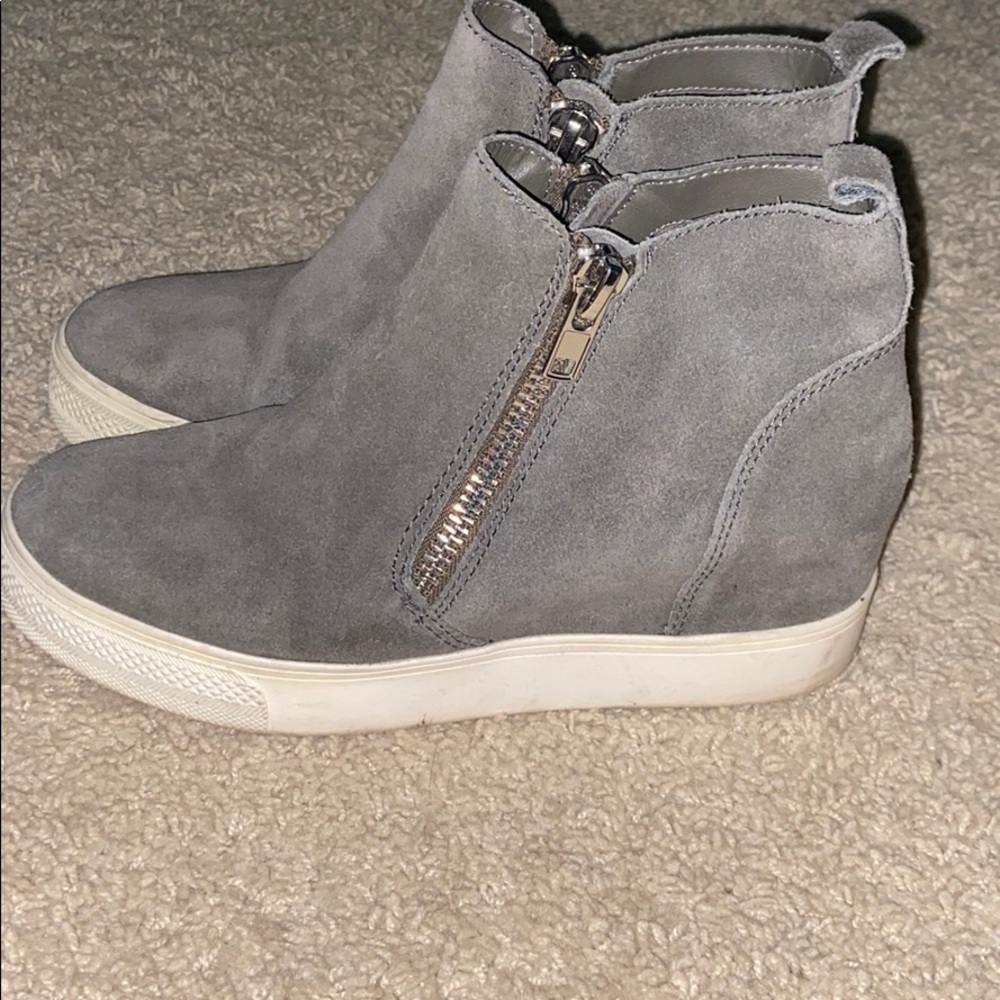 Steve madden wedge shoe